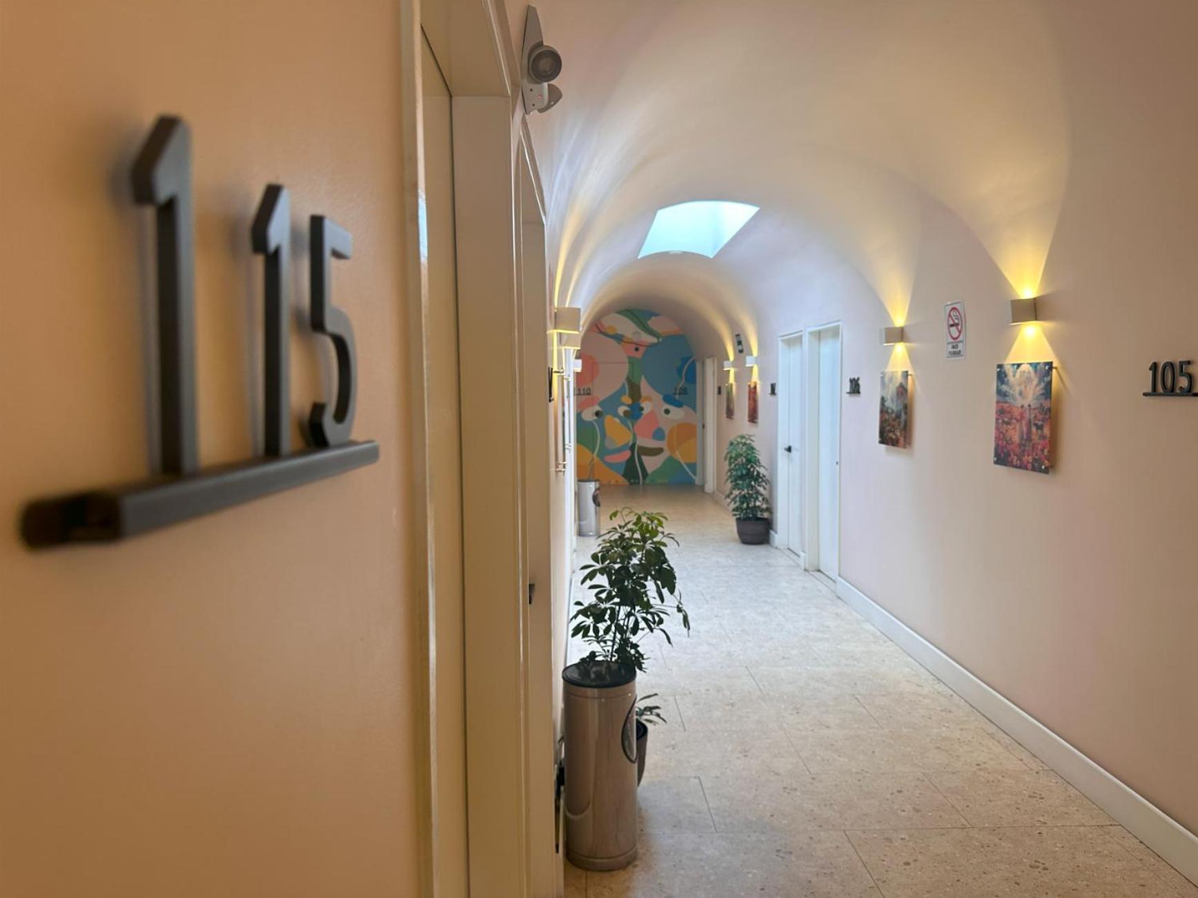 Intj Hotel Тіхуана Екстер'єр фото